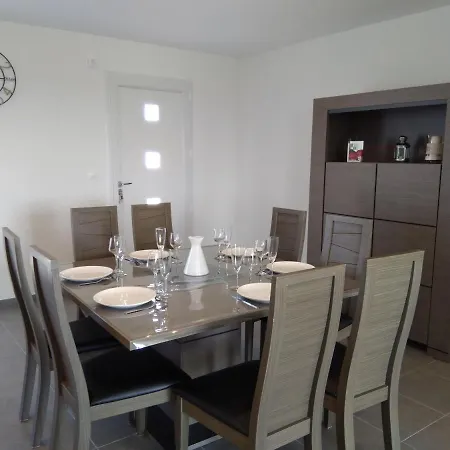 Ferienhaus Maison De Pres De La A