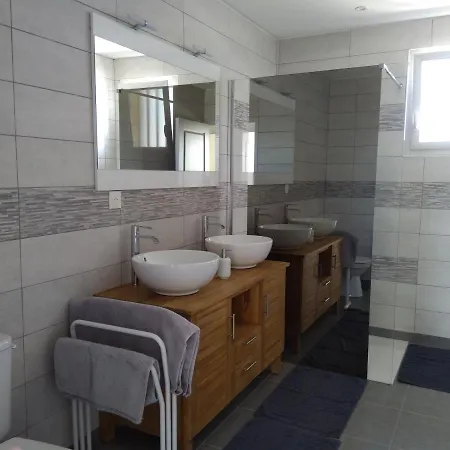 בית נופש Maison De Pres De La A