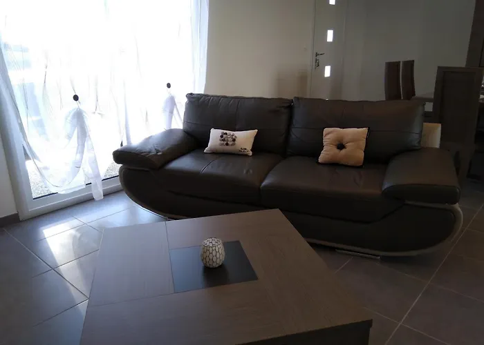 Maison De Pres De La A بيت للعطل Créances