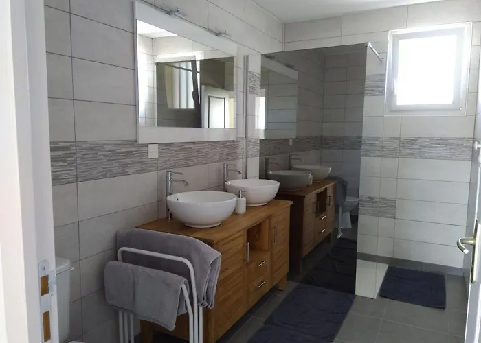 بيت للعطل Maison De Pres De La A